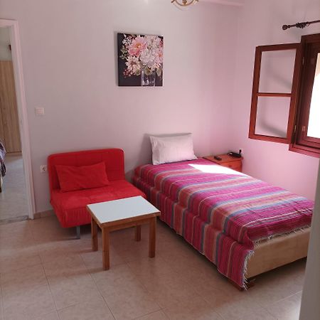Pedi Breeze Apartment Symi Bagian luar foto