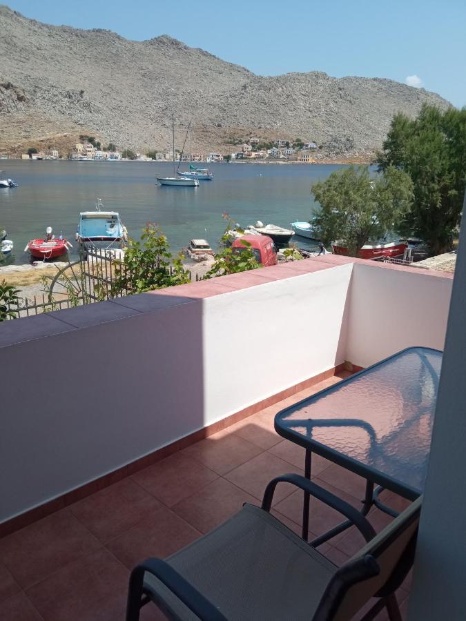 Pedi Breeze Apartment Symi Bagian luar foto