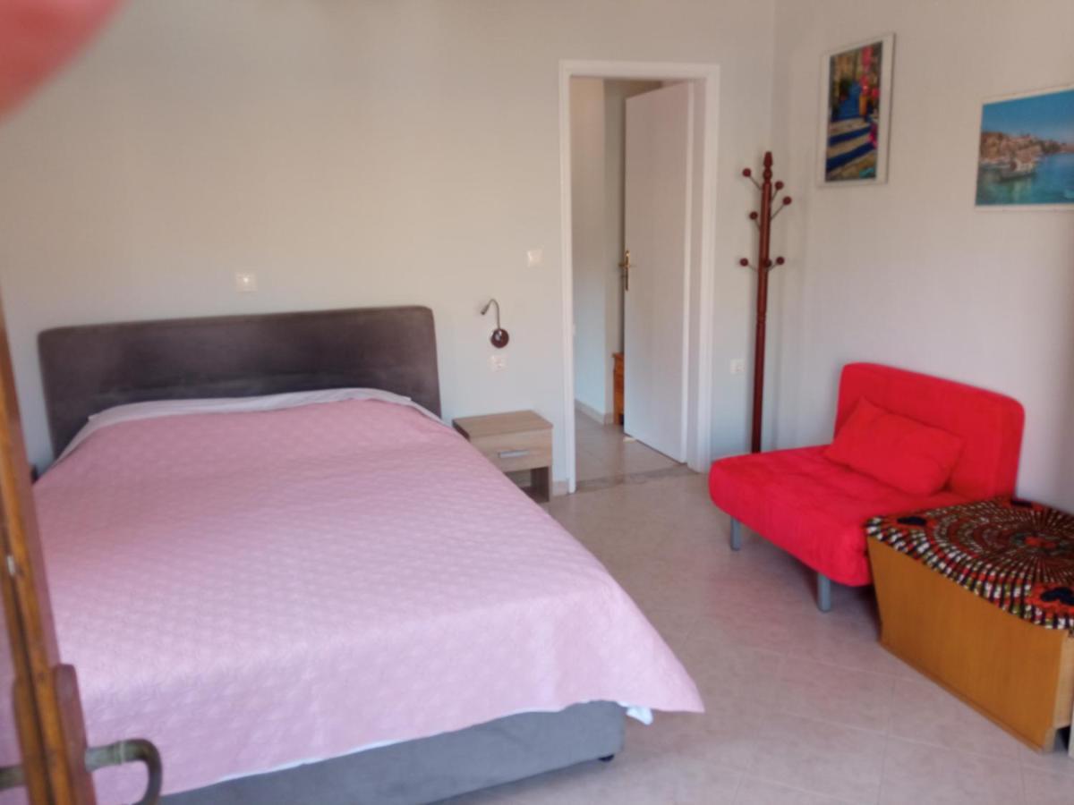 Pedi Breeze Apartment Symi Bagian luar foto
