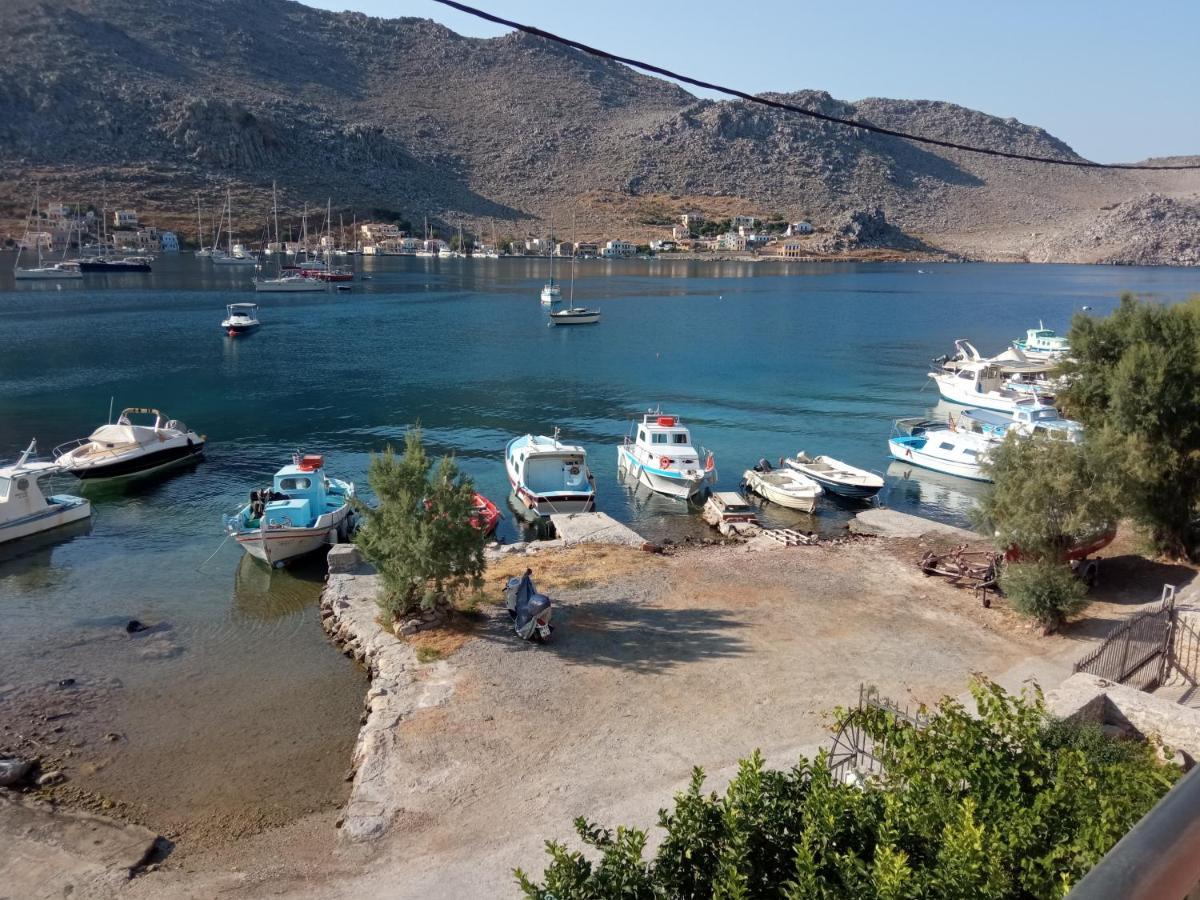 Pedi Breeze Apartment Symi Bagian luar foto