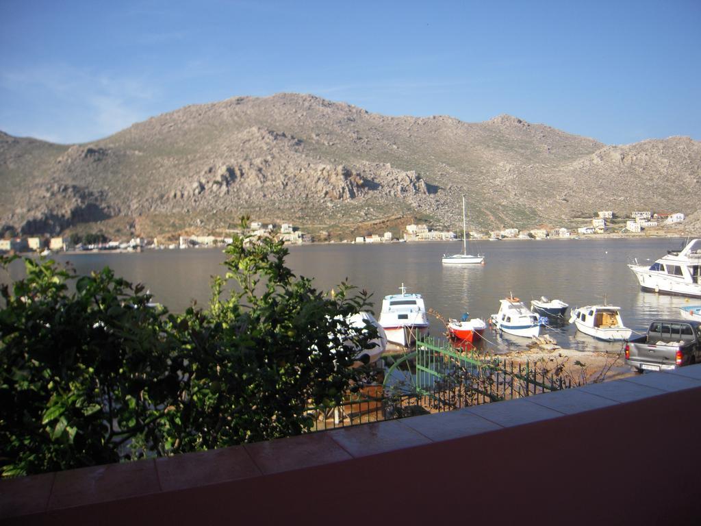 Pedi Breeze Apartment Symi Ruang foto